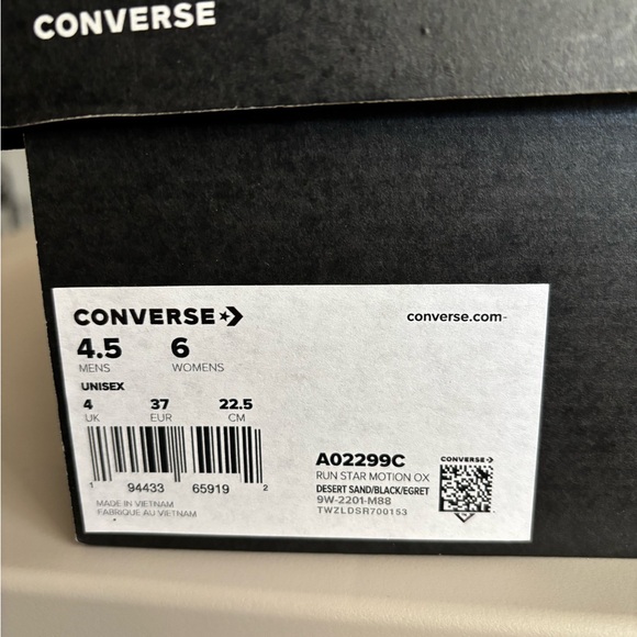 NEW Converse Run Star Low Top Platform - Picture 6 of 6